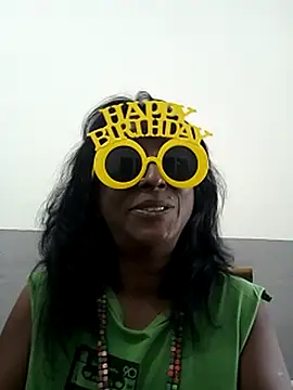 Snapshot of mamakarma1403 chatting on March 2025 05:54:01 AM mamakarma1403 online show from March 2025 05:54:01 AM