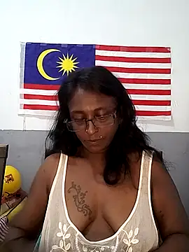 Snapshot of mamakarma1403 chatting on September 2025 02:11:02 AM mamakarma1403 online show from September 2025 02:11:02 AM