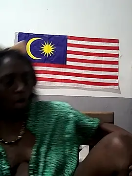 Snapshot of mamakarma1403 chatting on September 2025 01:24:02 PM mamakarma1403 online show from September 2025 01:24:02 PM