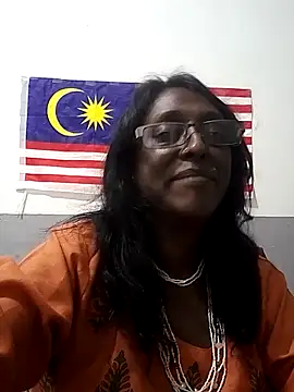 Snapshot of mamakarma1403 chatting on October 2025 03:19:02 PM mamakarma1403 online show from October 2025 03:19:02 PM