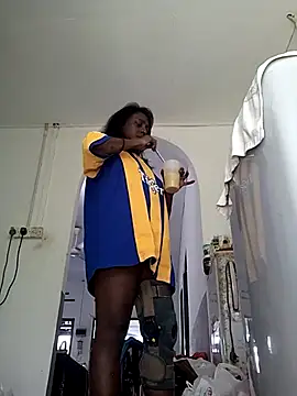 Snapshot of mamakarma1403 chatting on October 2025 12:41:01 AM mamakarma1403 online show from October 2025 12:41:01 AM