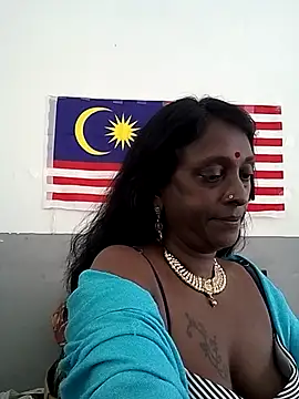 Snapshot of mamakarma1403 chatting on October 2025 05:41:02 AM mamakarma1403 online show from October 2025 05:41:02 AM