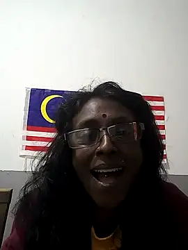 Snapshot of mamakarma1403 chatting on October 2025 04:13:02 PM mamakarma1403 online show from October 2025 04:13:02 PM