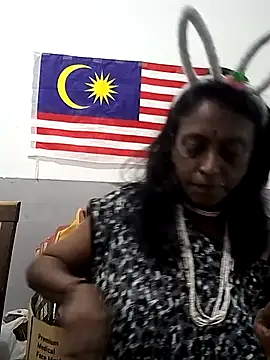 Snapshot of mamakarma1403 chatting on November 2025 03:20:02 AM mamakarma1403 online show from November 2025 03:20:02 AM