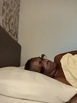 mamakarma1403 online show from April 2026 02:25:02 AM