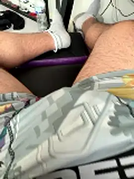 Snapshot of tiou72 chatting on January 2026 01:39:01 PM tiou72 online show from January 2026 01:39:01 PM