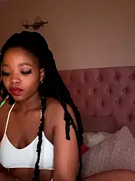 Snapshot of ItsLeyaa chatting on December 2024 05:57:01 PM ItsLeyaa online show from December 2024 05:57:01 PM