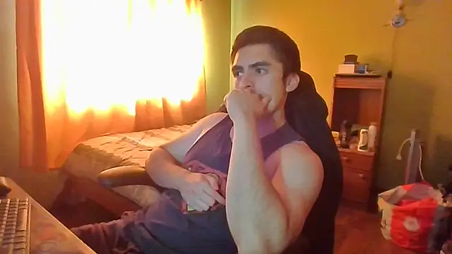 r paulo25 online show from December 2024 08:14:02 PM