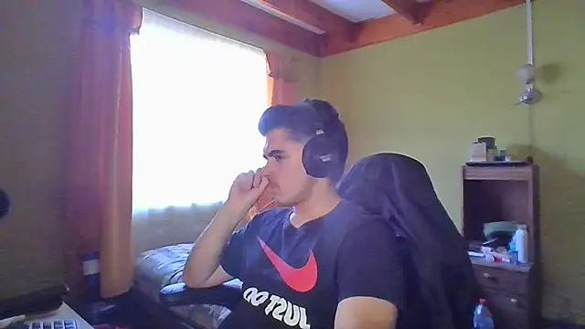 r paulo25 online show from January 2025 05:58:02 PM