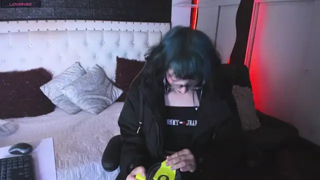 Ghosty Doll online show from March 2025 08:05:01 PM