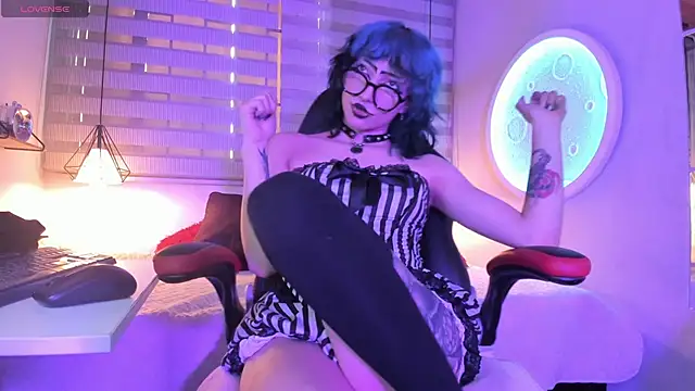 Ghosty Doll online show from May 2026 07:19:02 PM