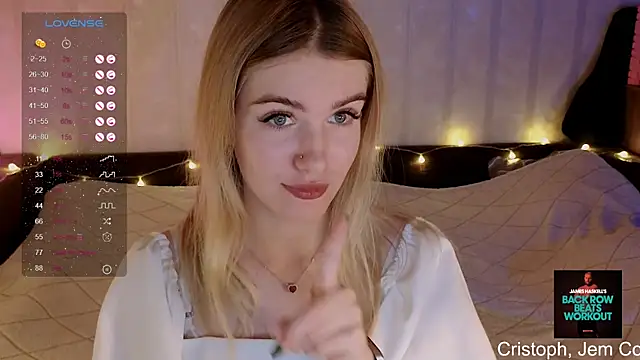 Snapshot of SpiceJessy chatting on December 2024 04:36:01 PM SpiceJessy online show from December 2024 04:36:01 PM