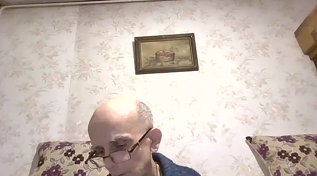 mariusica1xh online show from February 2025 09:28:01 PM