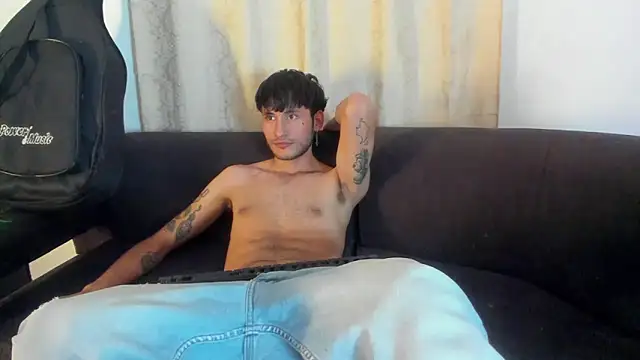 Henrikk senn online show from October 2025 12:22:02 AM