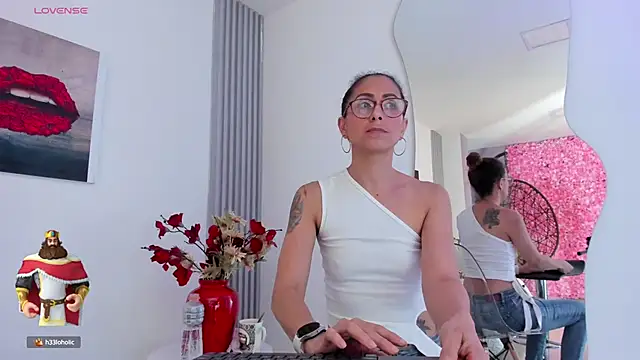 Angela donnato online show from December 2024 09:48:02 AM