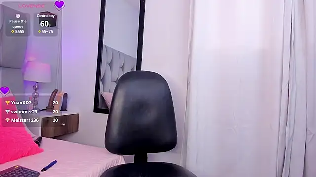 Snapshot of Little_Venus03 chatting on March 2025 03:28:01 PM Little Venus03 online show from March 2025 03:28:01 PM