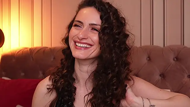 Snapshot of MayaVixxen chatting on February 2025 09:44:01 AM MayaVixxen online show from February 2025 09:44:01 AM