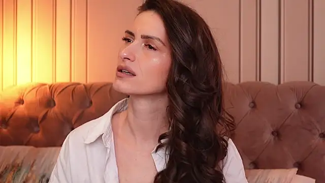 Snapshot of MayaVixxen chatting on February 2025 10:37:02 AM MayaVixxen online show from February 2025 10:37:02 AM