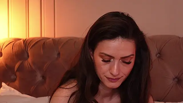 Snapshot of MayaVixxen chatting on March 2025 08:40:01 AM MayaVixxen online show from March 2025 08:40:01 AM