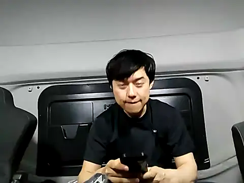 Snapshot of whitebriefboy chatting on September 2025 04:01:01 PM whitebriefboy online show from September 2025 04:01:01 PM