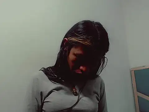 Snapshot of danna_veryhot_ chatting on December 2025 07:40:02 PM danna veryhot online show from December 2025 07:40:02 PM