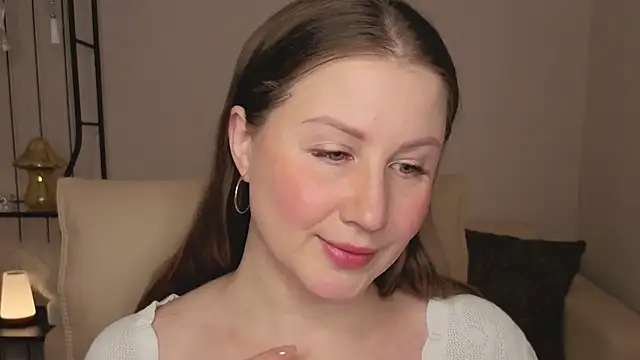 Snapshot of Helens_love chatting on April 2026 01:31:02 AM Helens love online show from April 2026 01:31:02 AM