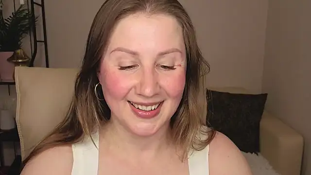 Snapshot of Helens_love chatting on May 2026 09:26:02 AM Helens love online show from May 2026 09:26:02 AM