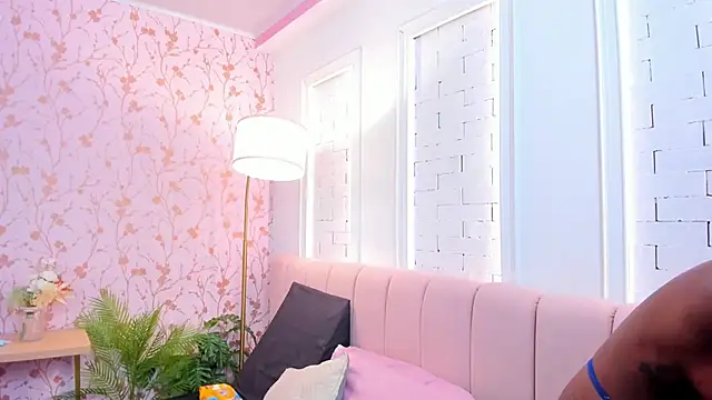 amber-hill online show from March 2025 07:48:02 PM