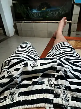 ReyDeCora online show from October 2025 04:26:01 AM