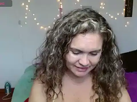 helenca43 online show from January 2025 08:46:01 PM