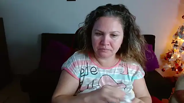 helenca43 online show from December 2025 11:39:02 AM