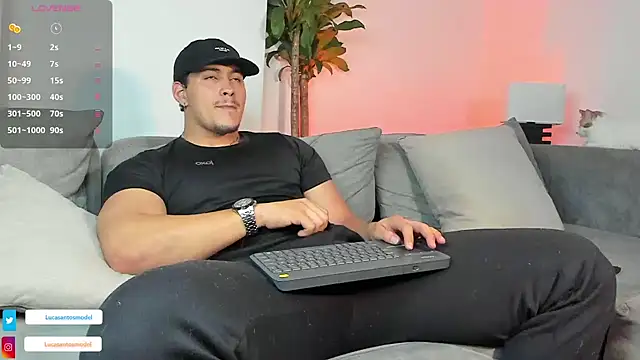 Snapshot of lucasanto_ chatting on February 2025 04:23:01 AM lucasanto online show from February 2025 04:23:01 AM