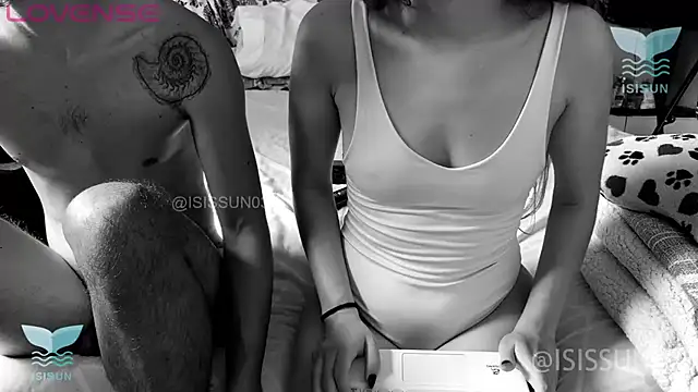 isissun03 online show from November 2025 03:33:02 PM