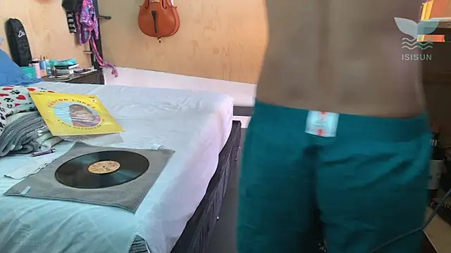 isissun03 online show from March 2026 01:11:02 PM