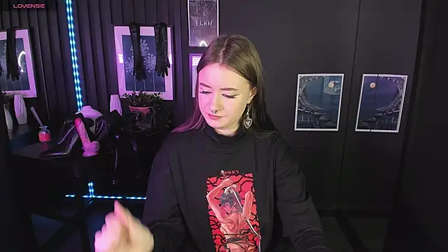 Lily Moonlight online show from January 2025 08:41:02 AM