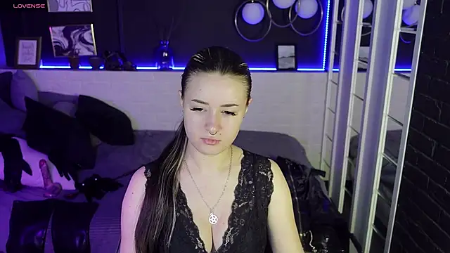 Lily Moonlight online show from February 2025 07:34:02 AM