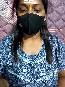 Snapshot of Renuma chatting on February 2026 04:03:02 PM Renuma online show from February 2026 04:03:02 PM