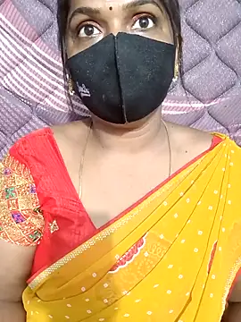 Snapshot of Renuma chatting on March 2026 03:43:02 AM Renuma online show from March 2026 03:43:02 AM