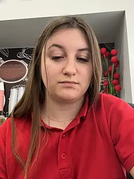 Strawberryyyyik online show from February 2026 07:27:01 AM