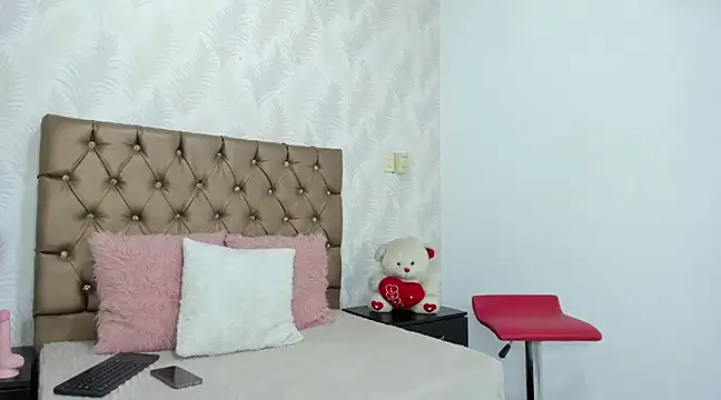 Snapshot of any_rox chatting on January 2025 01:49:01 PM any rox online show from January 2025 01:49:01 PM