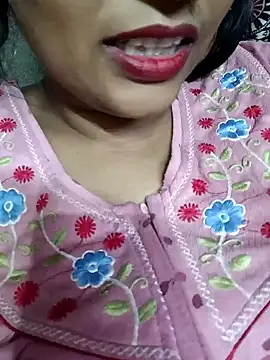 Wifesuman40 online show from December 2024 06:04:02 PM