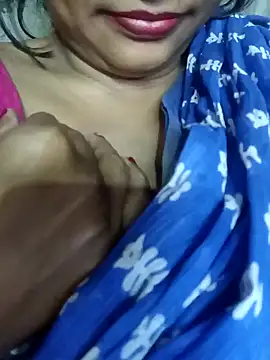 Wifesuman40 online show from December 2024 06:03:02 PM