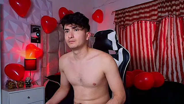 Snapshot of santyago_taylor chatting on February 2025 06:48:01 PM santyago taylor online show from February 2025 06:48:01 PM