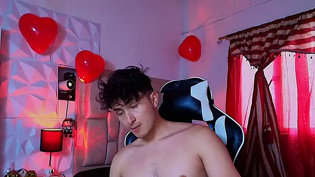 Snapshot of santyago_taylor chatting on February 2025 10:09:01 PM santyago taylor online show from February 2025 10:09:01 PM