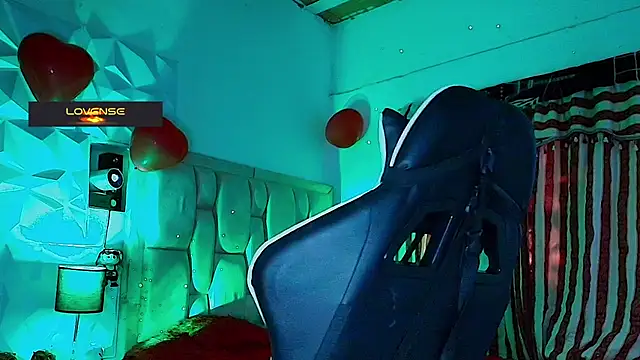 Snapshot of santyago_taylor chatting on March 2025 07:05:02 PM santyago taylor online show from March 2025 07:05:02 PM