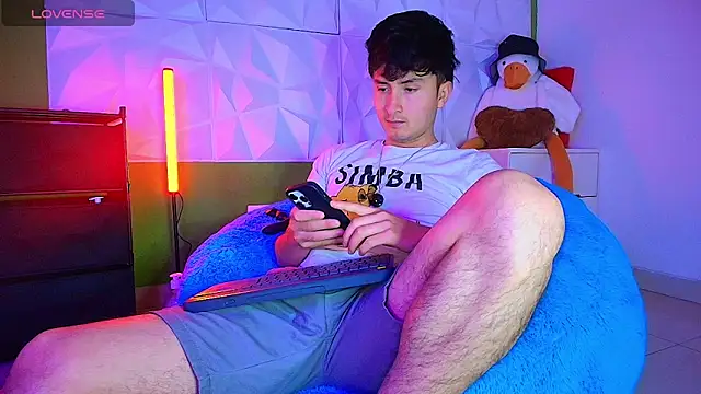 Snapshot of santyago_taylor chatting on September 2025 06:57:01 PM santyago taylor online show from September 2025 06:57:01 PM