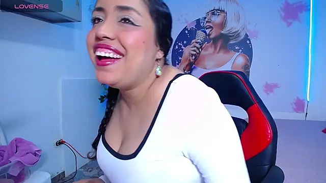 cristal horny19 online show from June 2026 03:07:01 AM