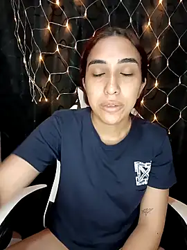 Snapshot of ifeelverywet_andhot chatting on September 2025 02:41:01 PM ifeelverywet andhot online show from September 2025 02:41:01 PM