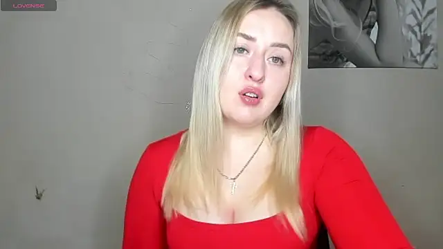 KennaJamess8 online show from January 2025 04:15:01 PM