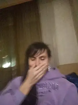 Francenia lolis online show from January 2025 07:28:02 PM